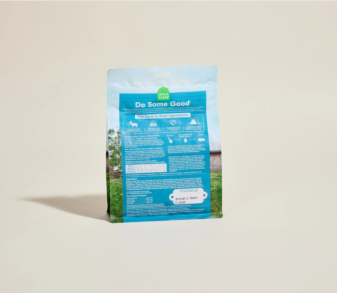 Surf and Turf gevriesdroogde rauwe brokjes voor katten met rund en zalm