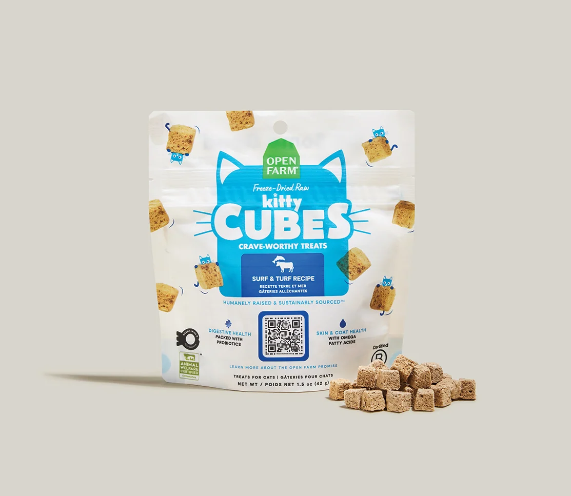 Vahşi Yakalanmış Balık ve Dana Eti ile Surf & Turf Kitty Cube Ödülleri
